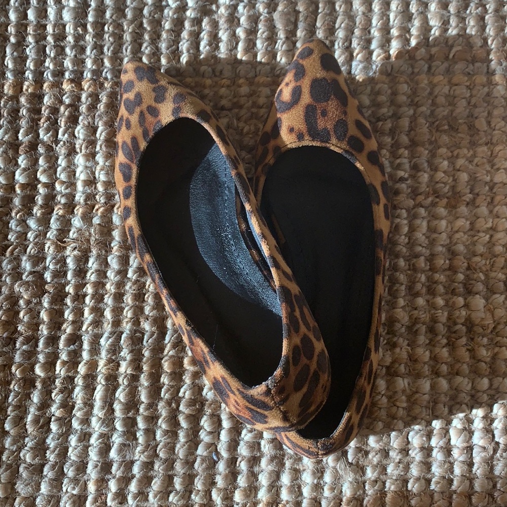 Leopard print flats